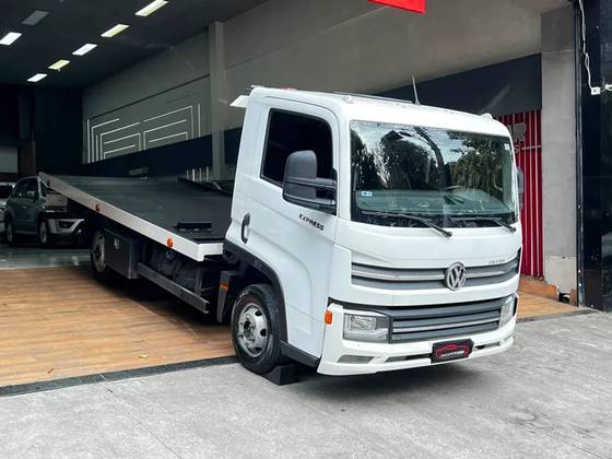 VOLKSWAGEN DELIVERY EXPRESS 3.0 TURBO DIESEL CHASSI 4X2 AUTOMÁTICO